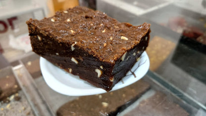 Dilani Kalu Dodol Piece