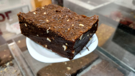 Dilani Kalu Dodol Piece